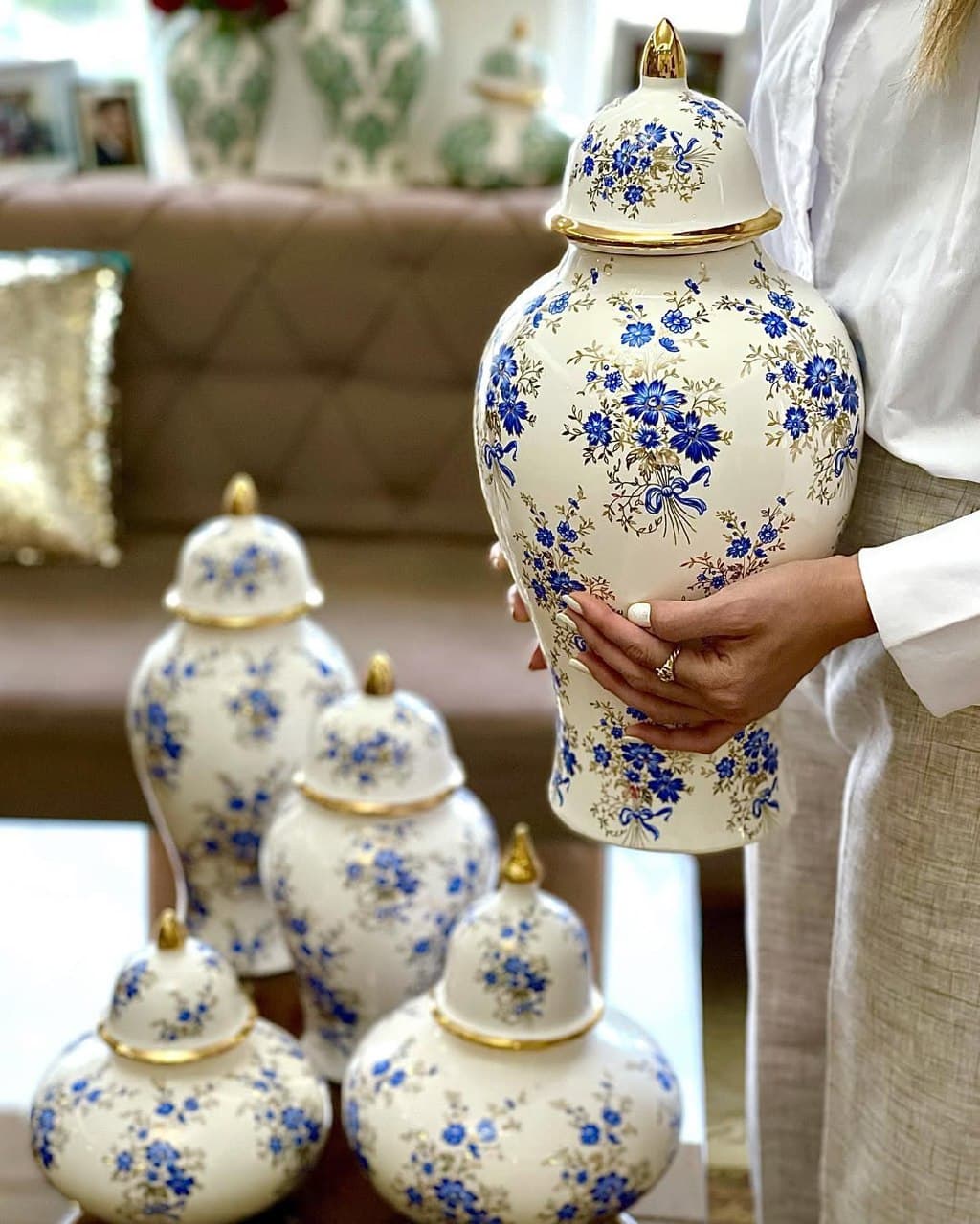 گلدان دکوری سرامیکی (جینجر جار) طرح گلریز آبی و طلایی