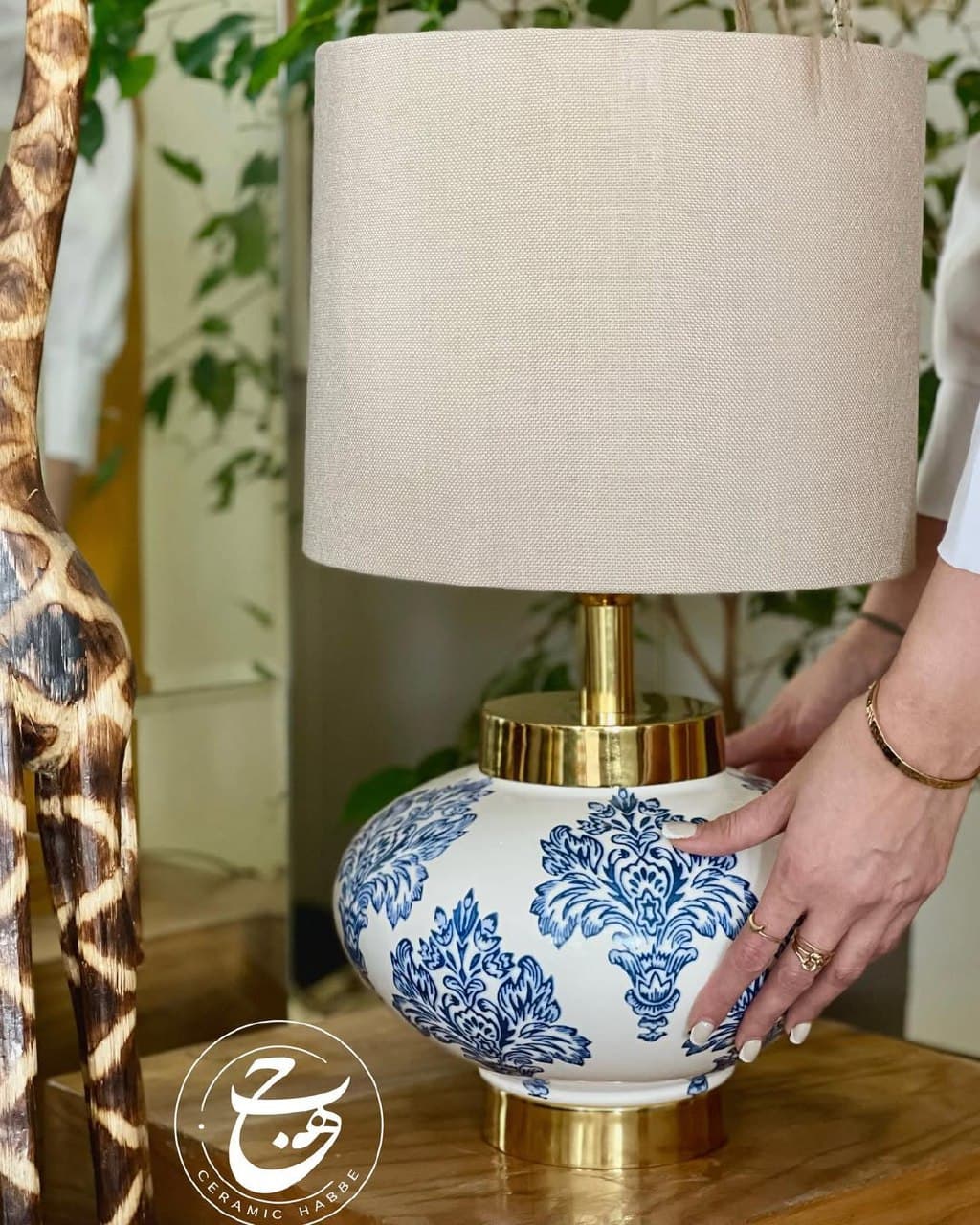 آباژور رومیزی سرامیکی مدل شاه صنم