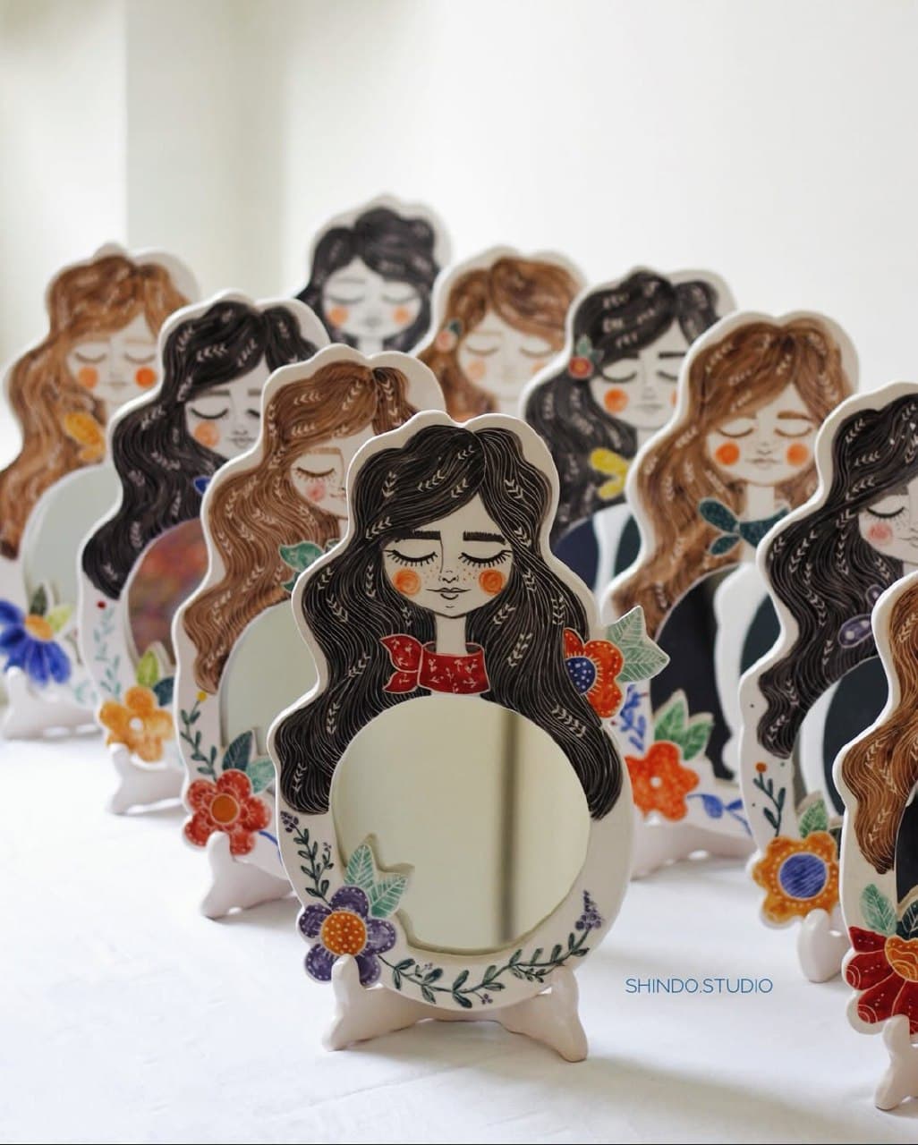 آینه رومیزی و دیواری سرامیکی دستساز طرح دختر