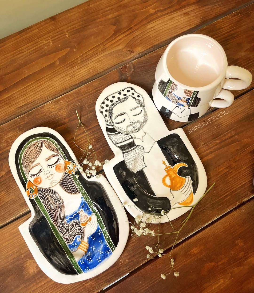 ست فنجان و زیرلیوانی سرامیکی دستساز با طرح سفارشی