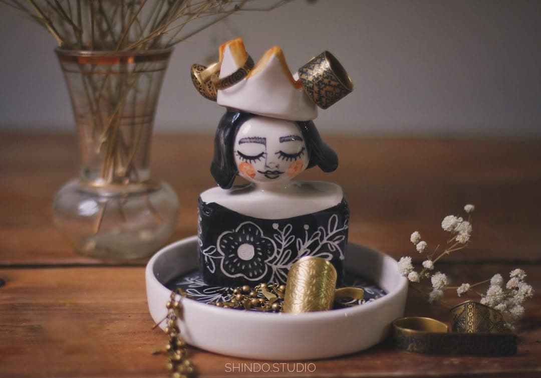 جاجواهری سرامیکی دستساز طرح ملکه