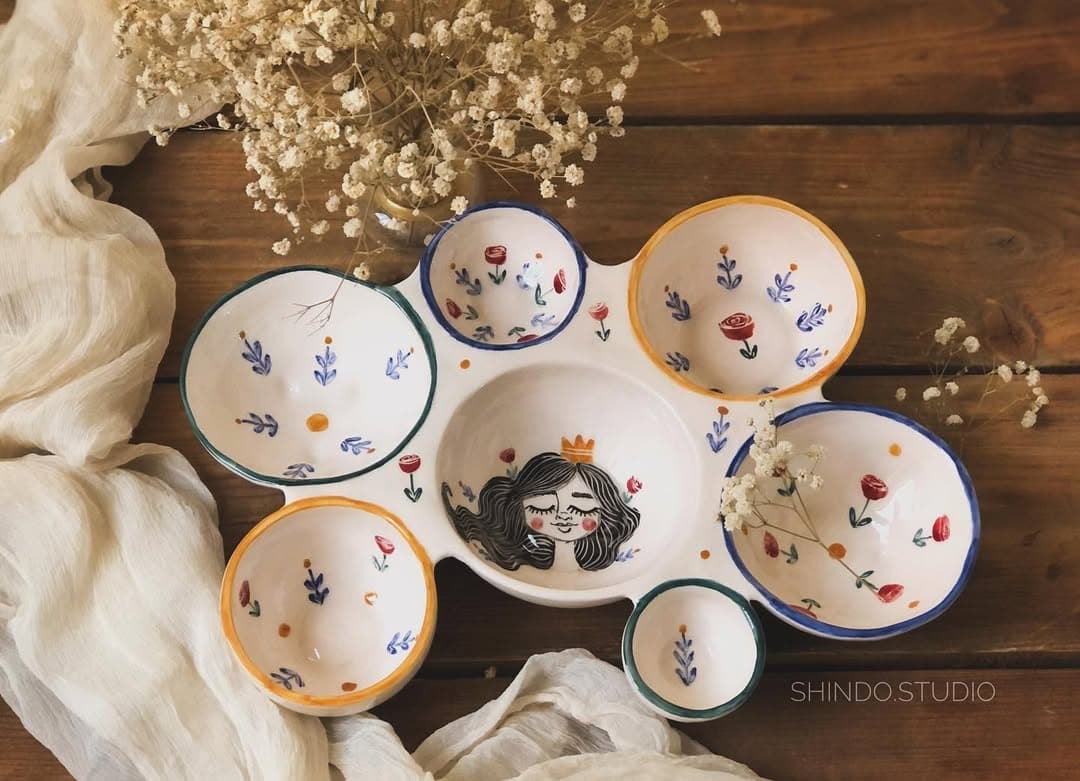 اردورخوری سرامیکی دست ساز چند تکه طرح ملکه و گل