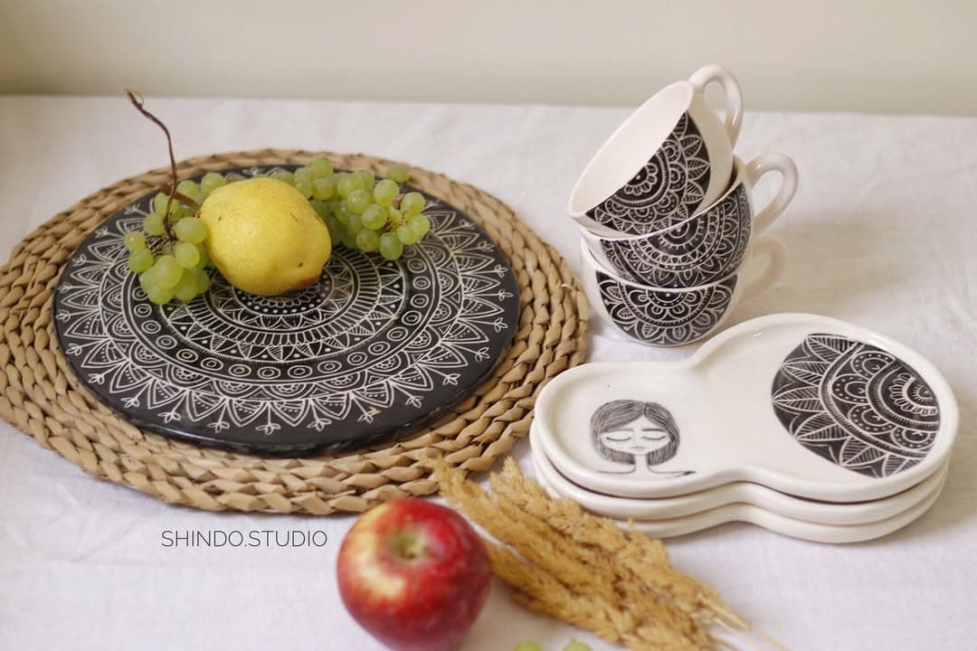 ست چای خوری و تخته سرو سرامیکی دست ساز طرح ماندلا