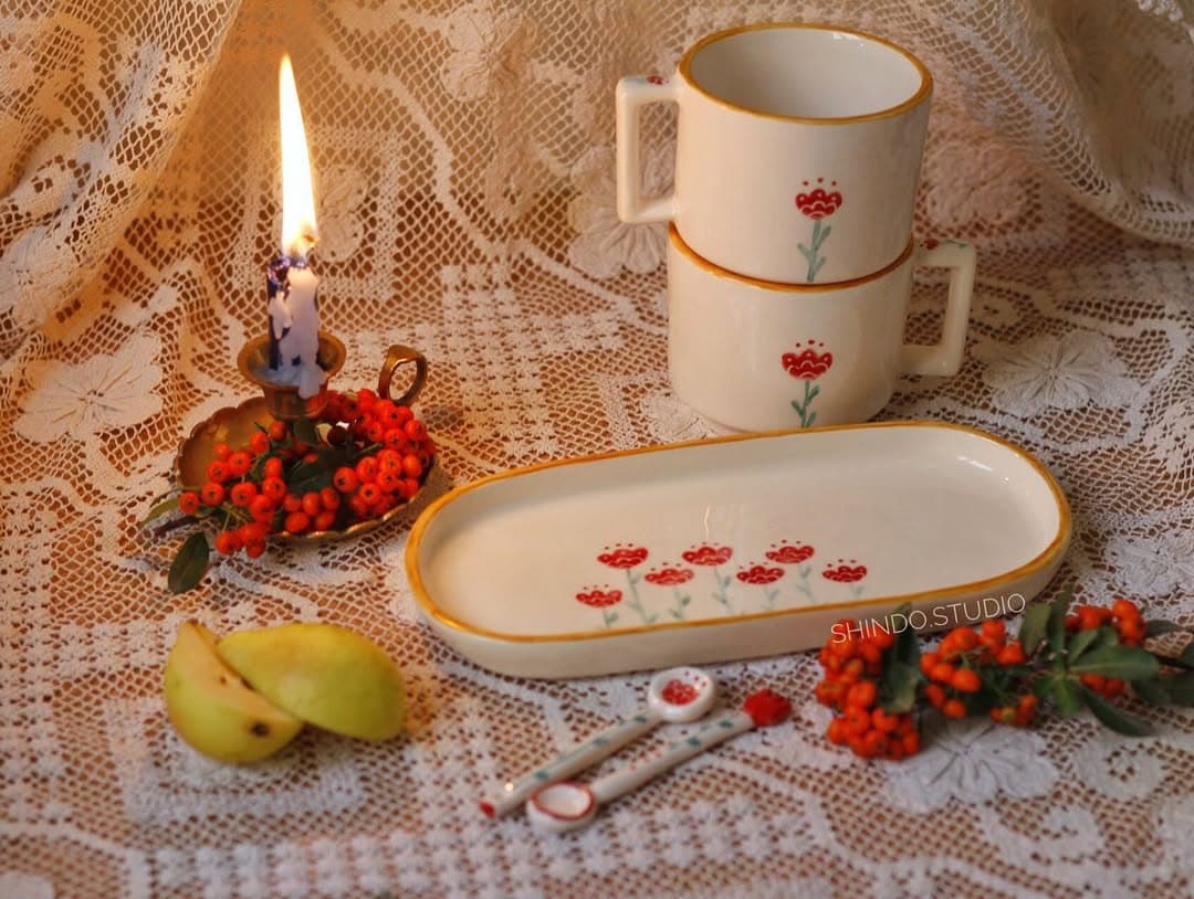 ست چای خوری سرامیکی دو نفره دست ساز طرح گل قرمز