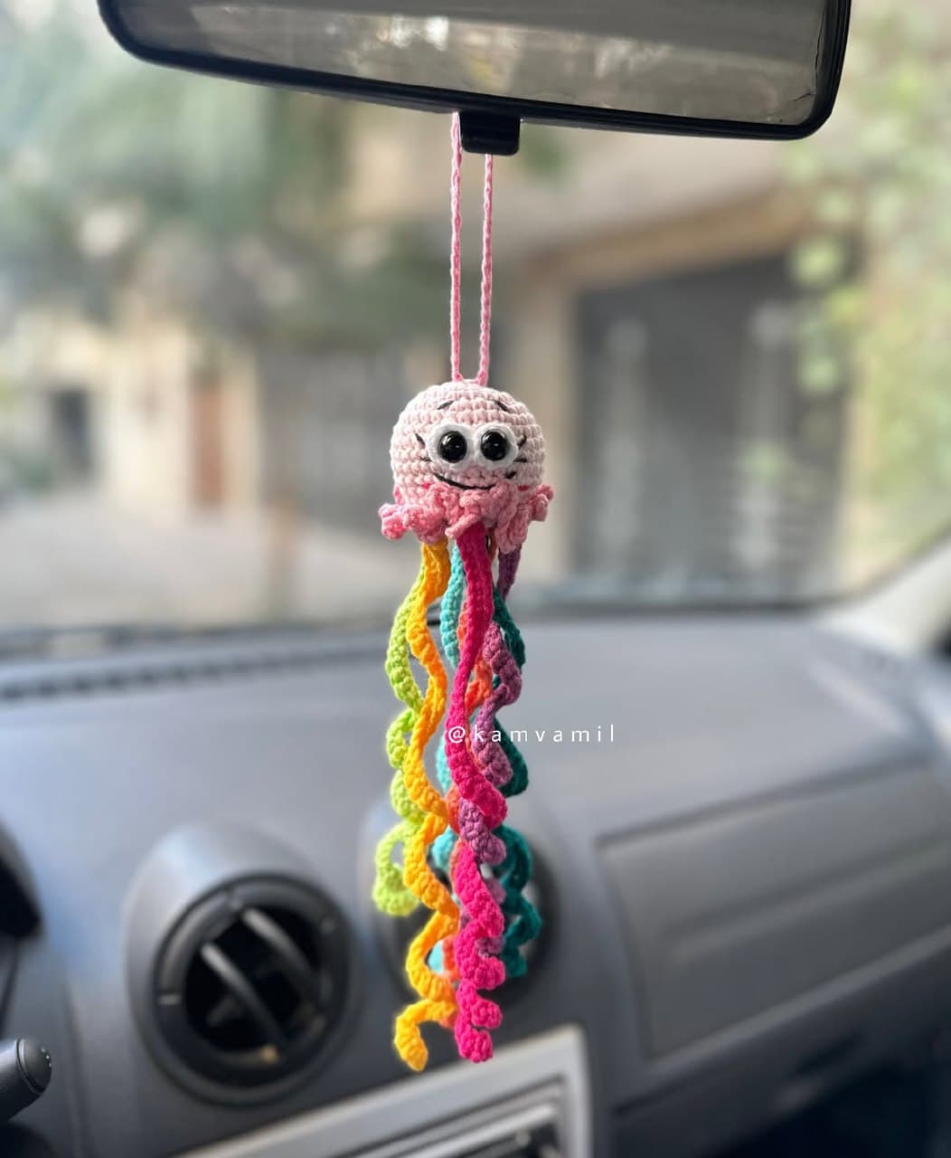 آویز ماشین بافتنی طرح عروس دریایی رنگین کمانی