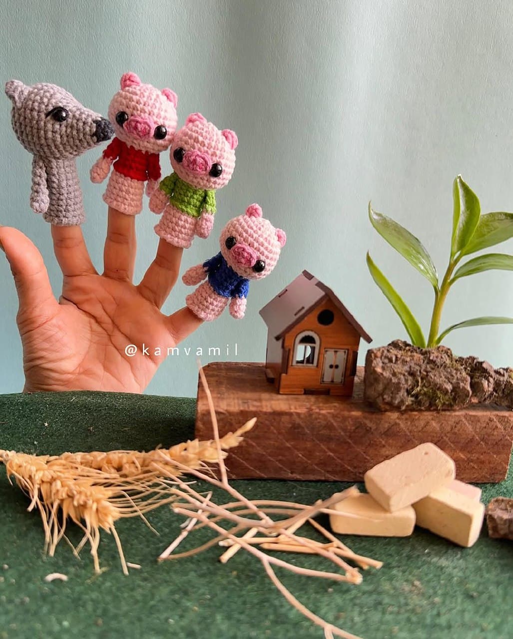 ست عروسک انگشتی بافتنی داستان سه بچه خوک