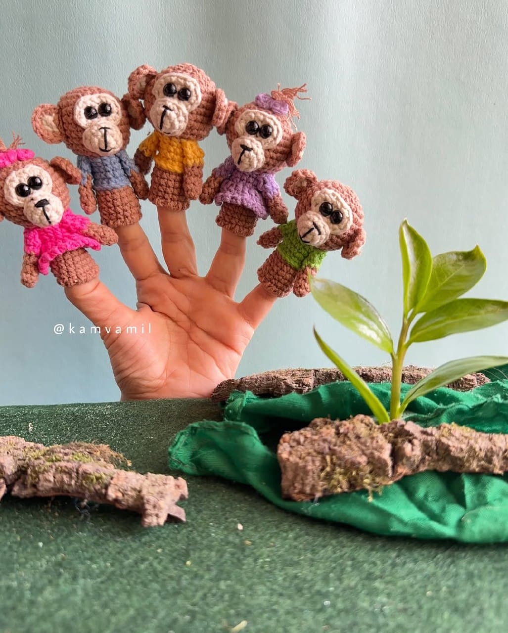 ست عروسک انگشتی بافتنی مدل 5 میمون بازیگوش