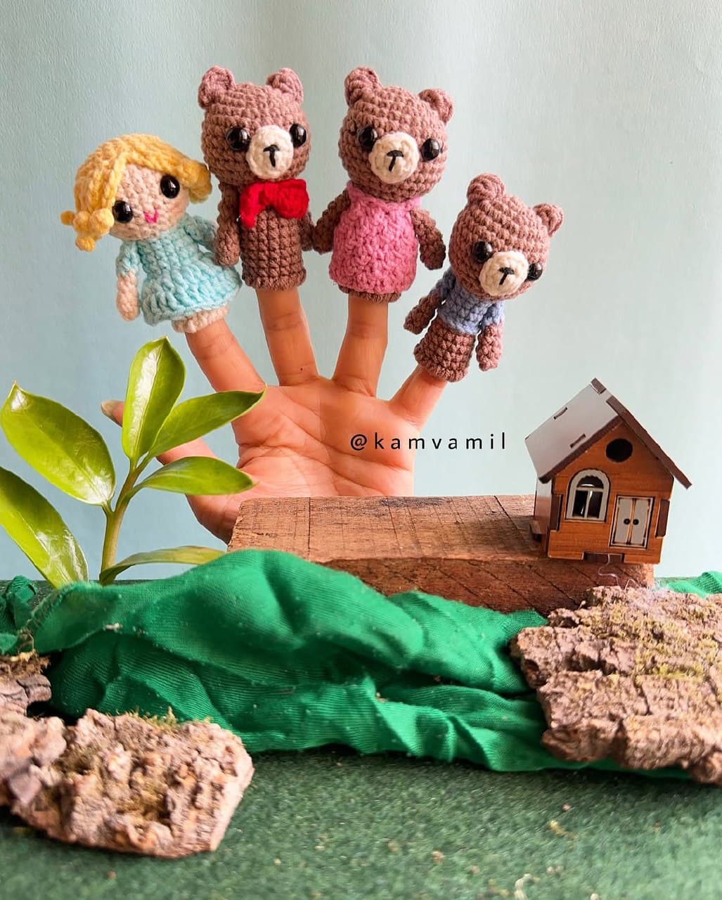 ست عروسک انگشتی بافتنی داستان گلدیلاکس و سه خرس