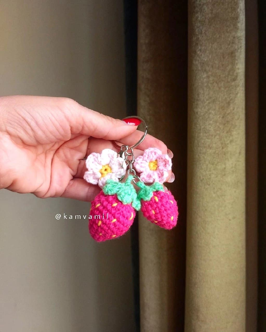 جاکلیدی بافتنی دستباف طرح حیوانات و میوه