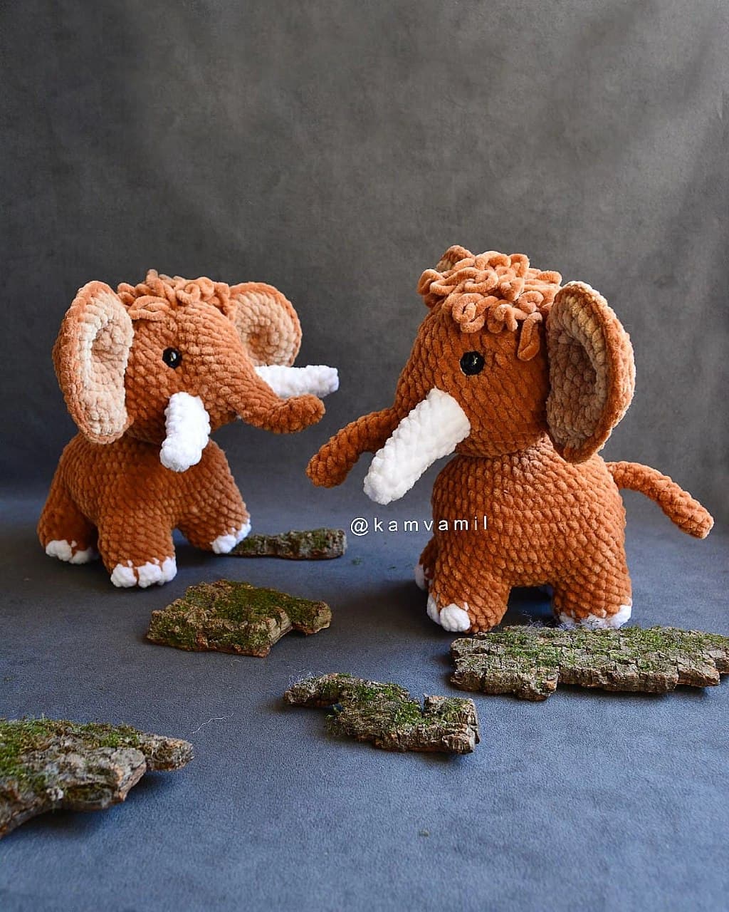 عروسک بافتنی ماموت مخملی دستباف