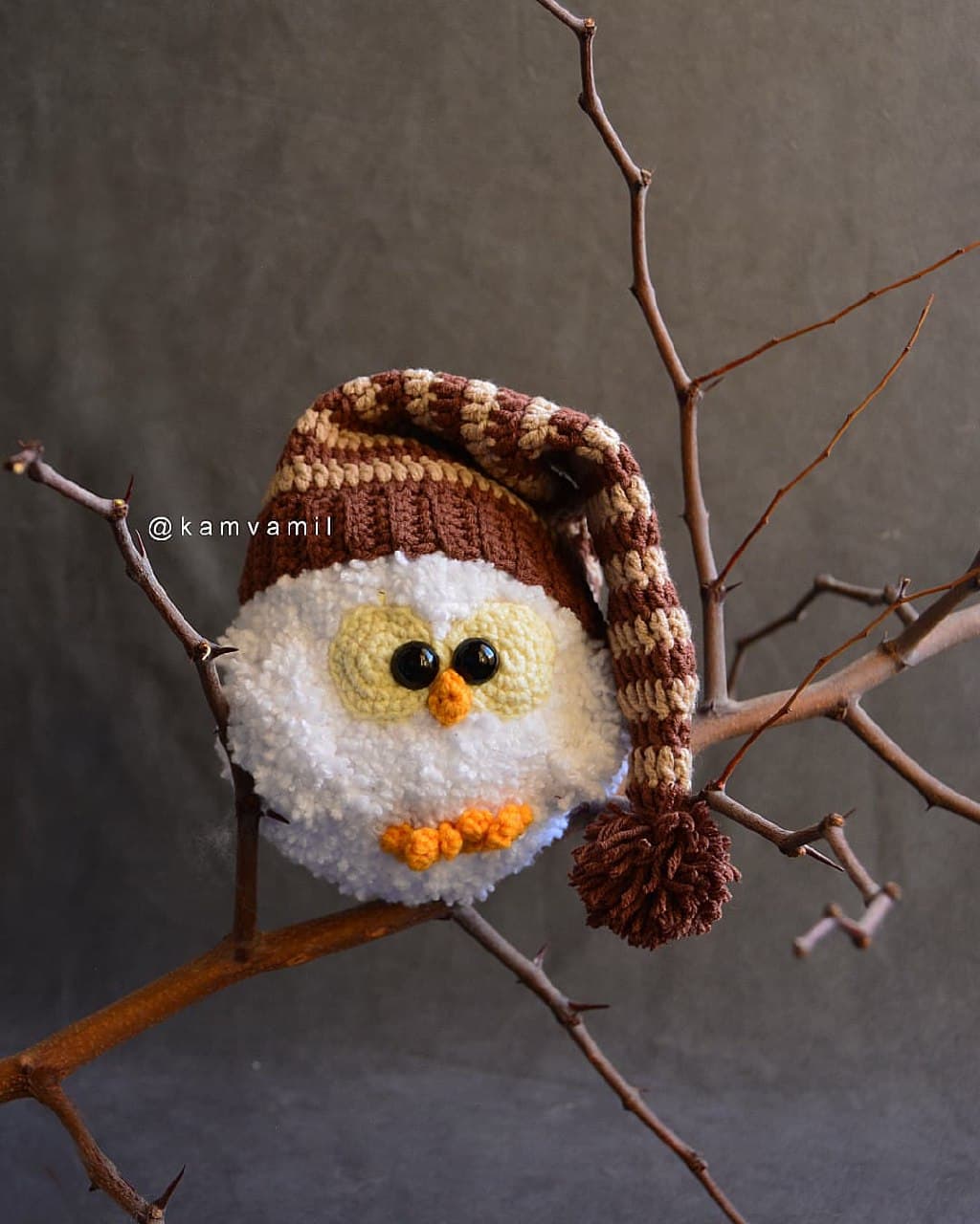 عروسک بافتنی دستباف مدل جغد کلاه شیپوری