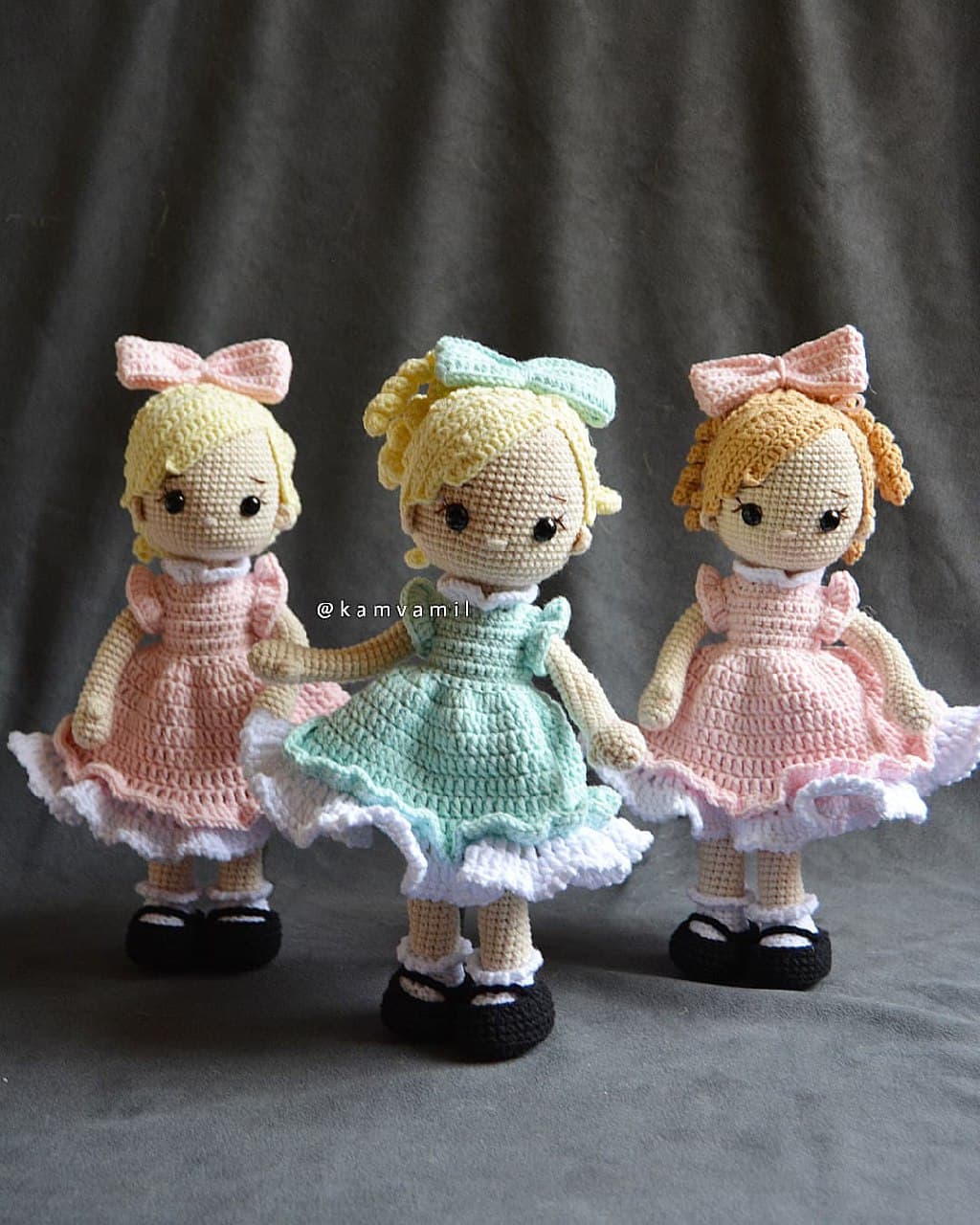 عروسک بافتنی دخترانه دستبافت مدل پاپیون