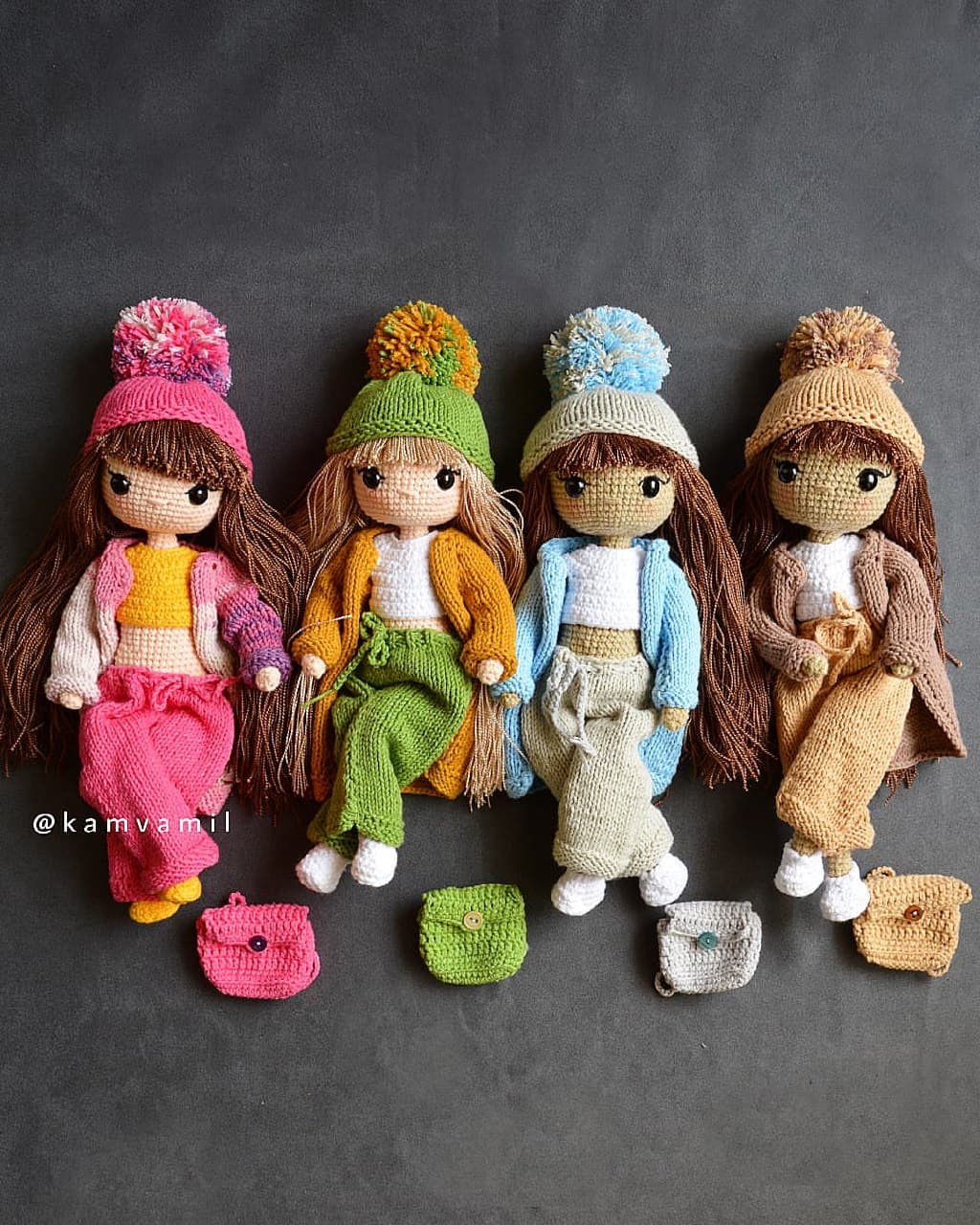 عروسک بافتنی دست ساز دخترانه با لباس مدرن