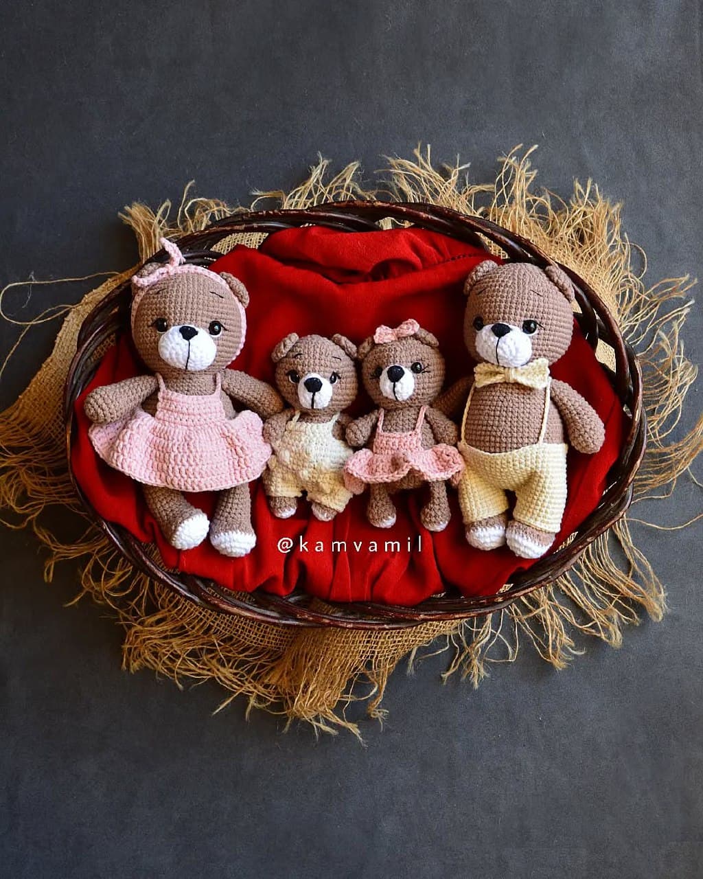 ست عروسک بافتنی خانواده خرسی دستباف