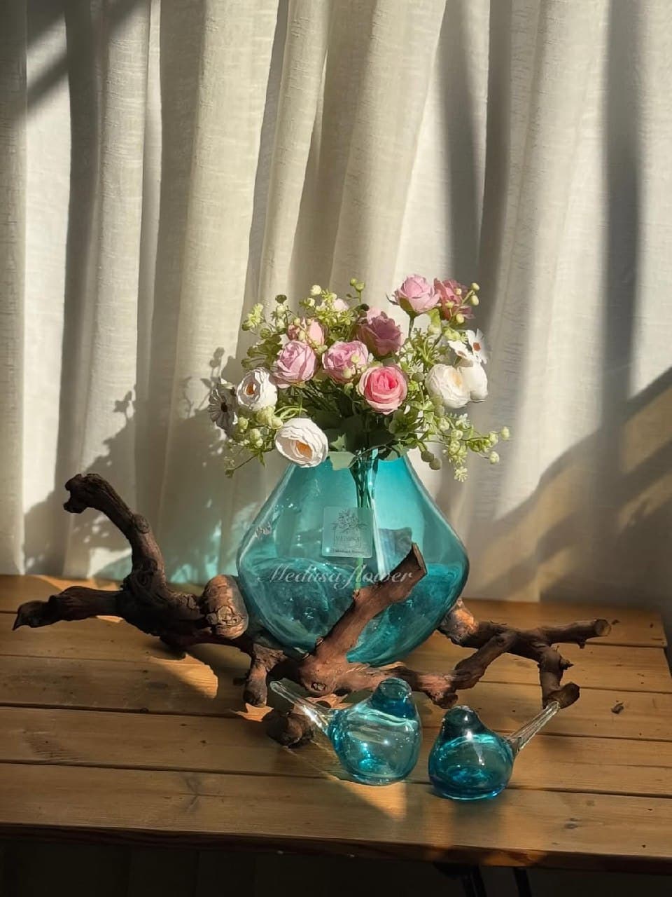 گلدان شیشه ای دست ساز تلفیقی با چوب طبیعی