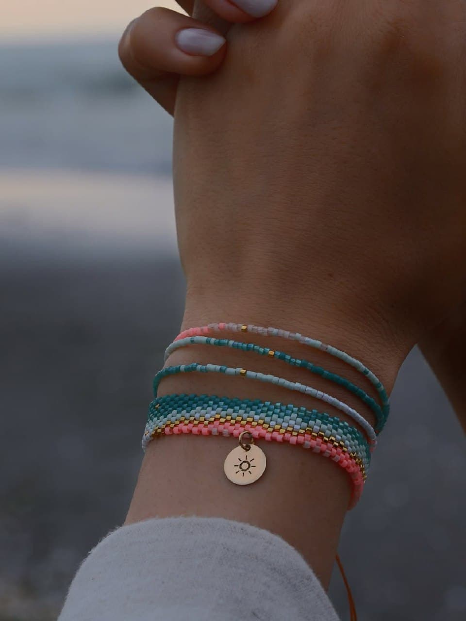 دستبند طلا و میوکی طرح طلوع