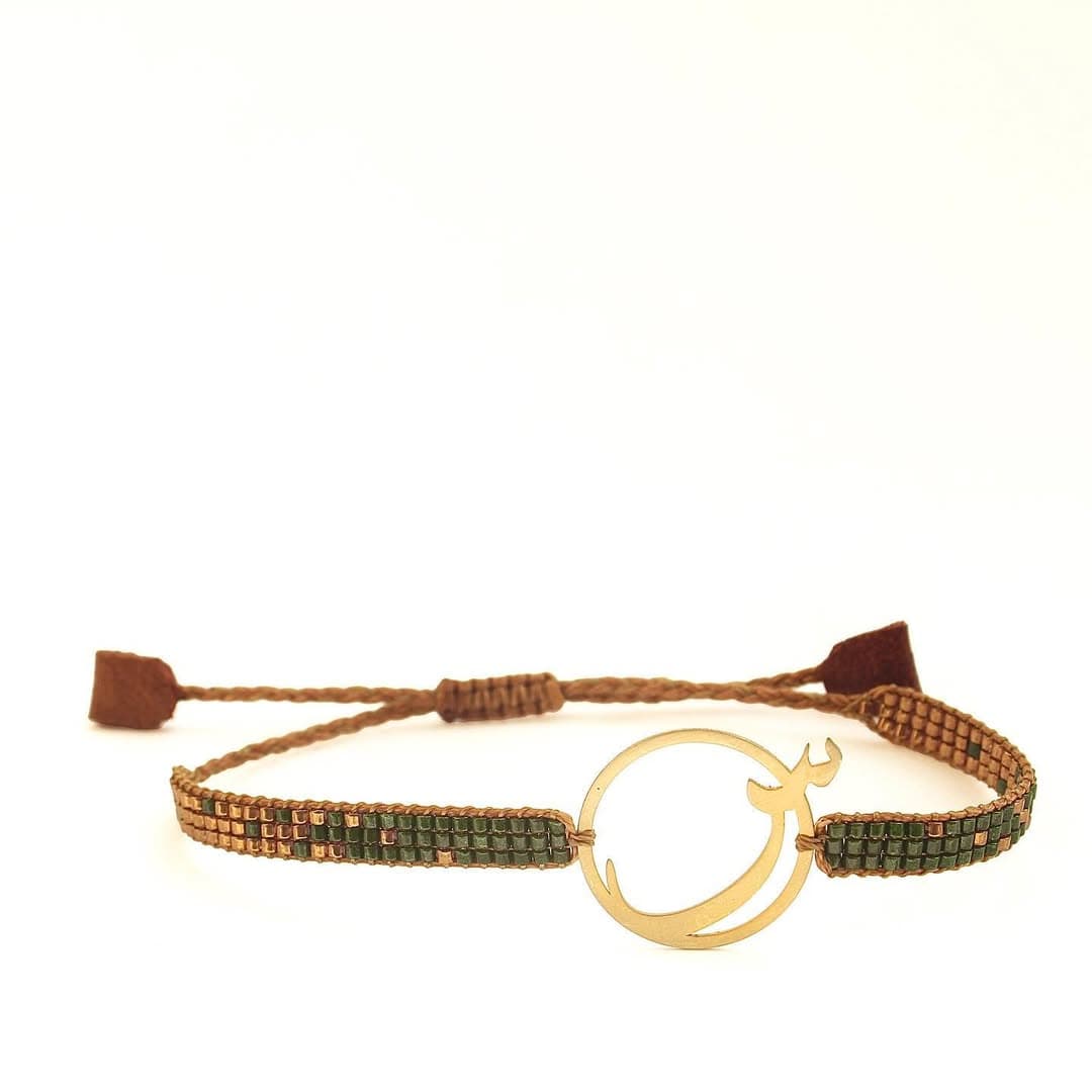 دستبند نقره حرف س با منجوق میوکی طرح راهشیری