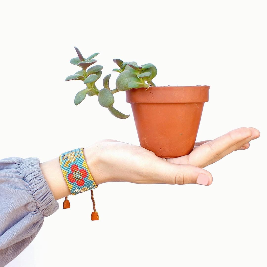 دستبند منجوق بافی طرح قشلاق