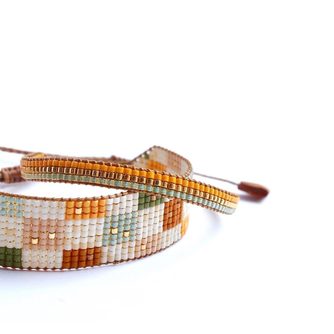 ست دستبند منجوقی میوکی و چرم طرح چارخونه پاییزی