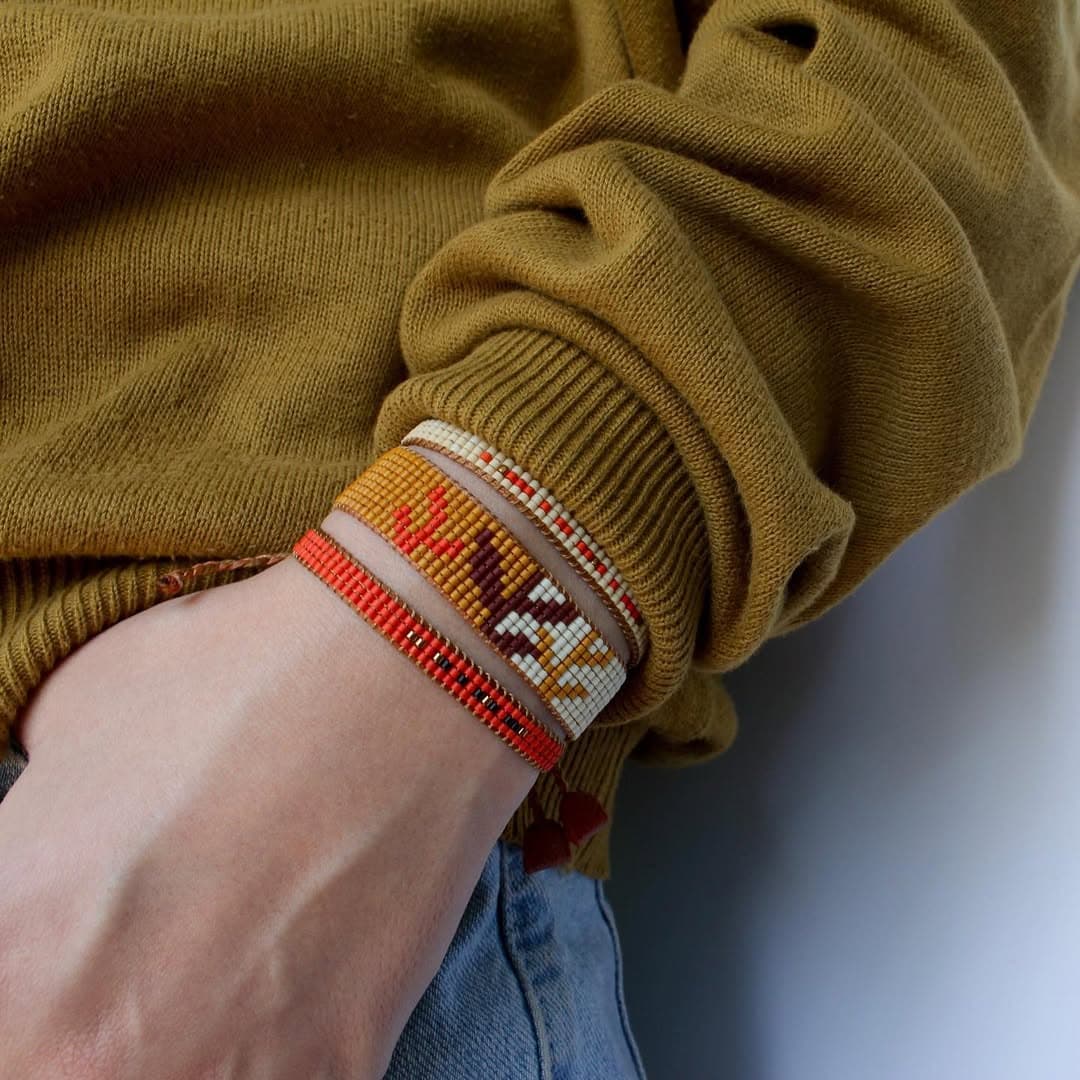 دستبند دستباف میوکی طرح پاییزی داران