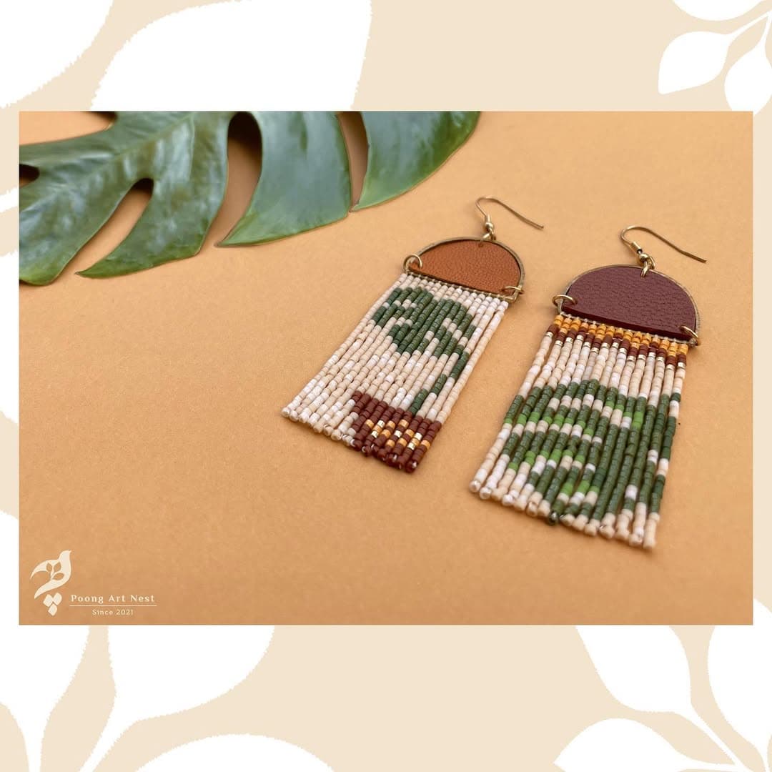 گوشواره دست ساز منجوقی میوکی طرح برگ انجیری (مانسترا)