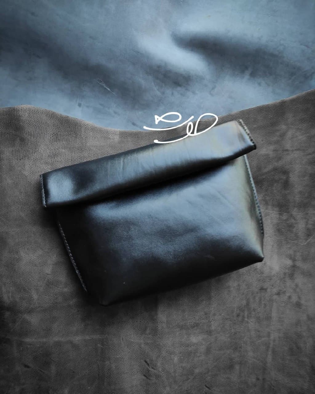 کیف دستی چرم زنانه دست دوز مدل پاکتی مشکی