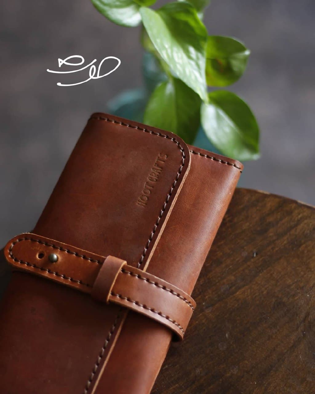 کیف پول چرم طبیعی دست دوز مدل هورس با جای موبایل