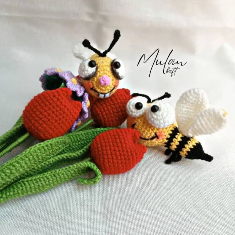 عروسک زنبور بافتنی فانتزی (آویز و جاکلیدی)