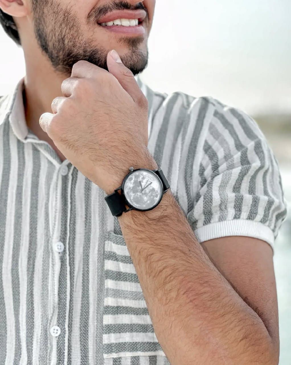 ساعت مچی مردانه مون واچ طرح ماه با بند سیلیکونی