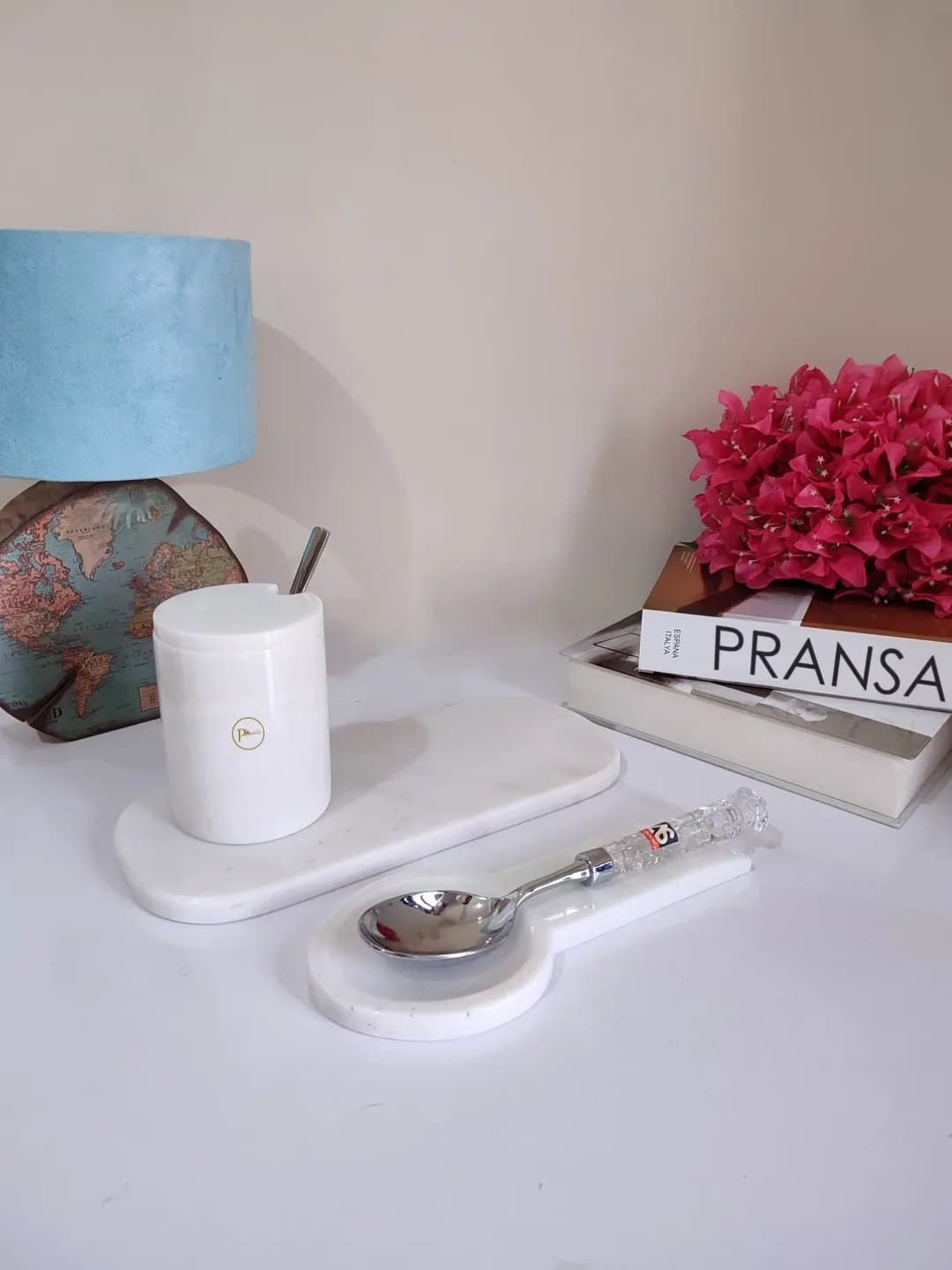 ست ارگانایزر آشپزخانه سنگ مرمر سفید شامل بانکه، جاکفگیری و رایزر