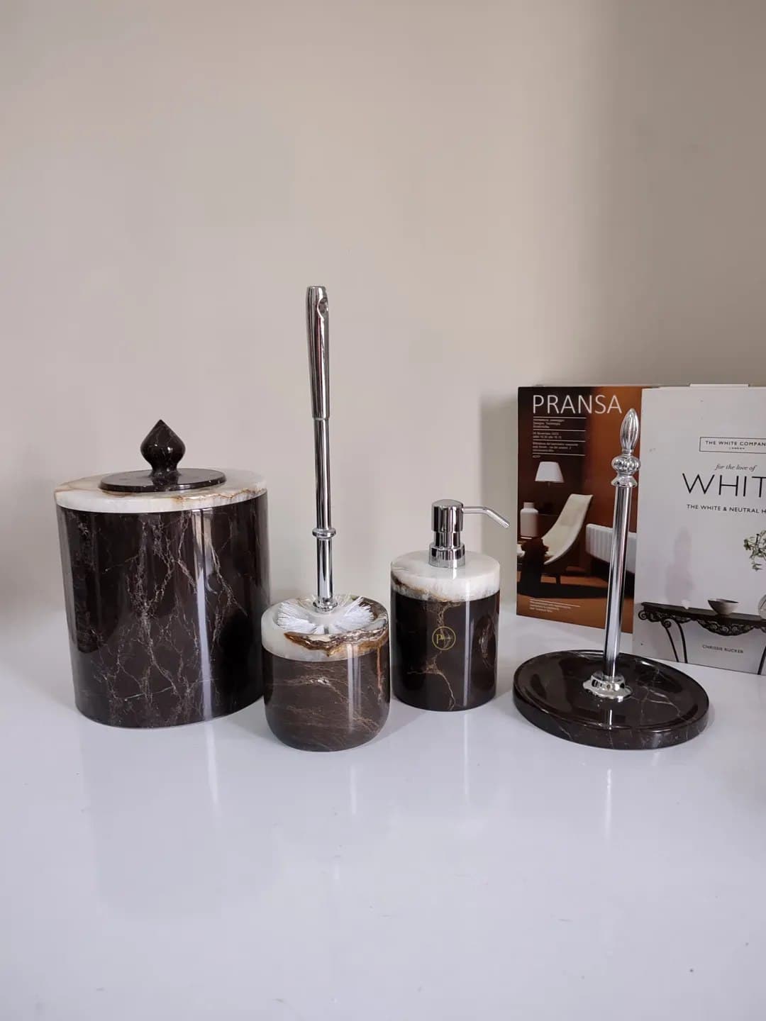 ست سرویس بهداشتی سنگی 4 تکه طرح نیوان رنگ قهوه ای