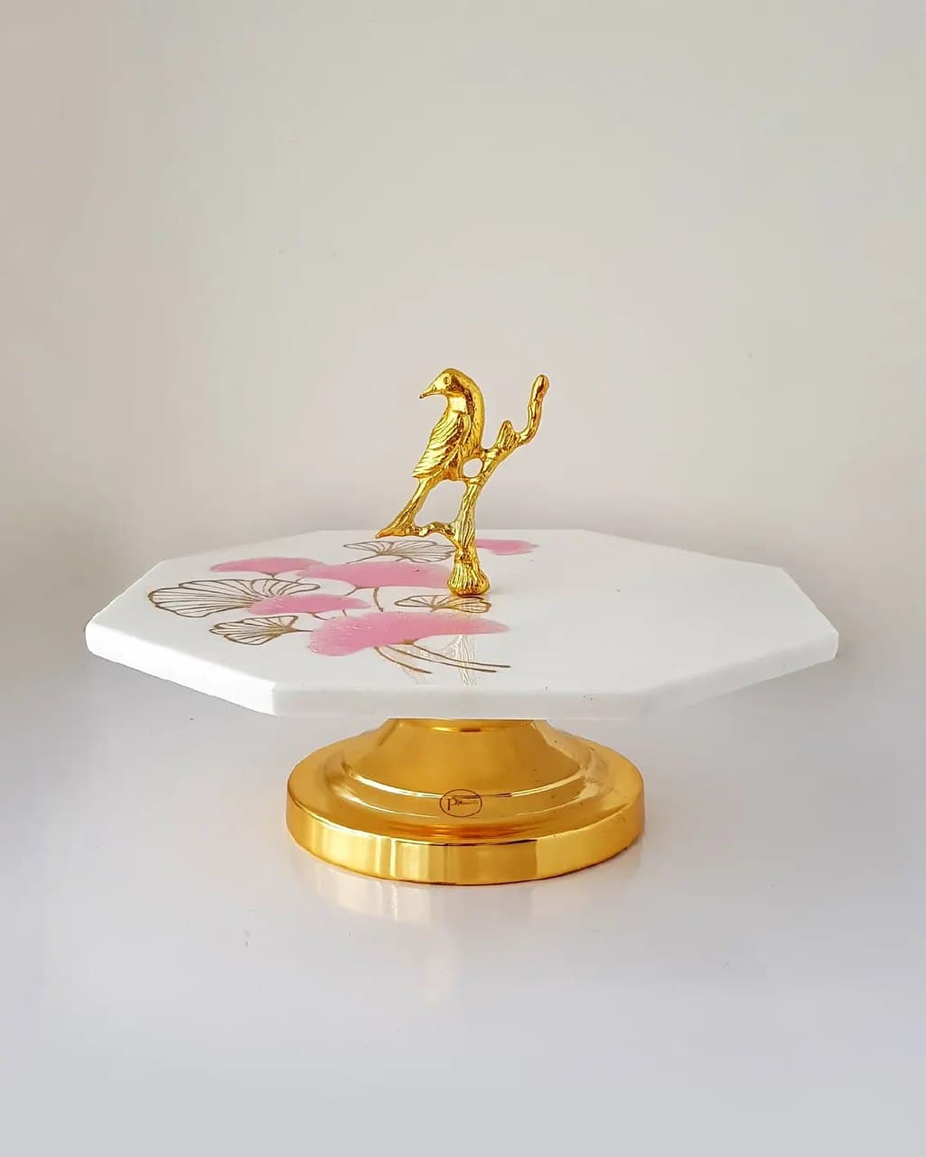 شیرینی خوری پایه دار سنگ مرمر طرح ژینکو با پرنده طلایی