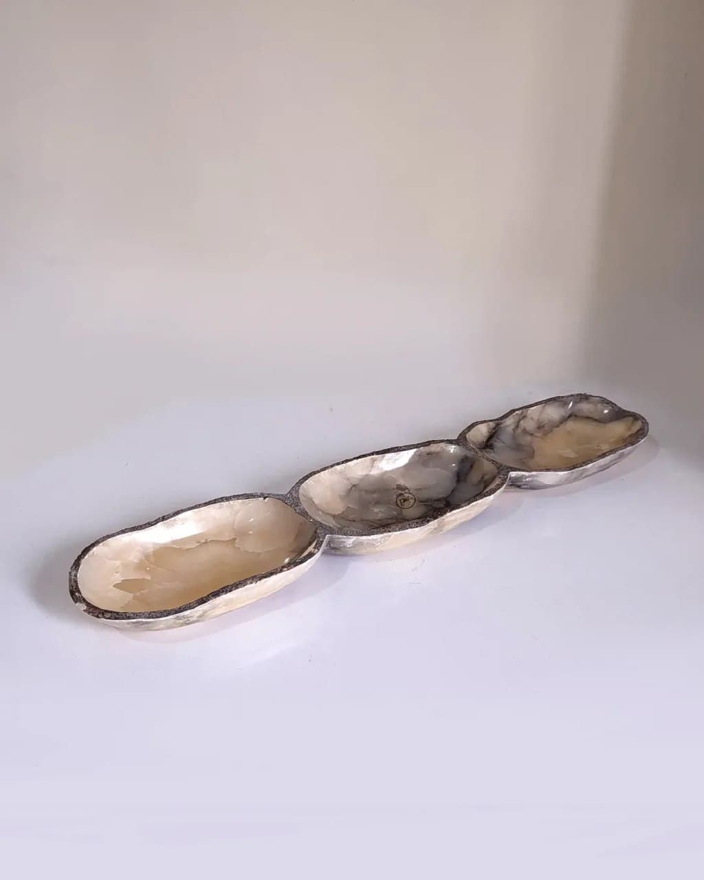 اردوخوری سنگی سه خانه دست ساز طرح مرمر