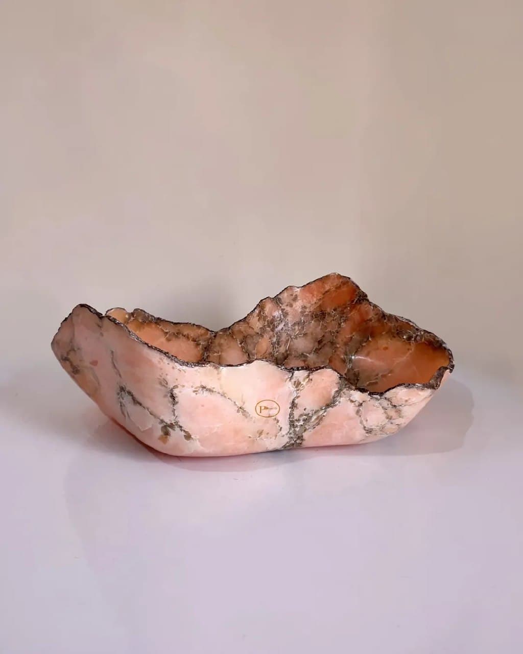 ظرف میوه خوری بزرگ دست ساز سنگی مرمر صورتی طرح دفرمه