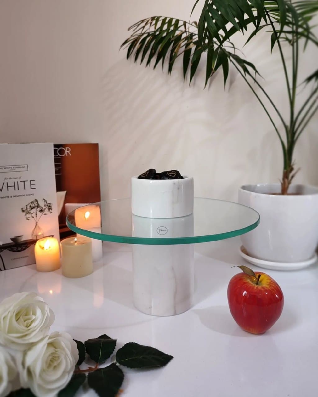 استند پذیرایی پایه مرمری با سینی شیشه ای طرح افرا