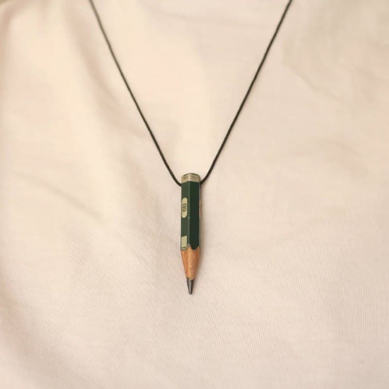 گردنبند دستساز با آویز مداد