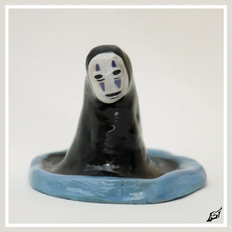 جاعودی سفالی دست ساز طرح بی‌چهره انیمه شهر اشباح