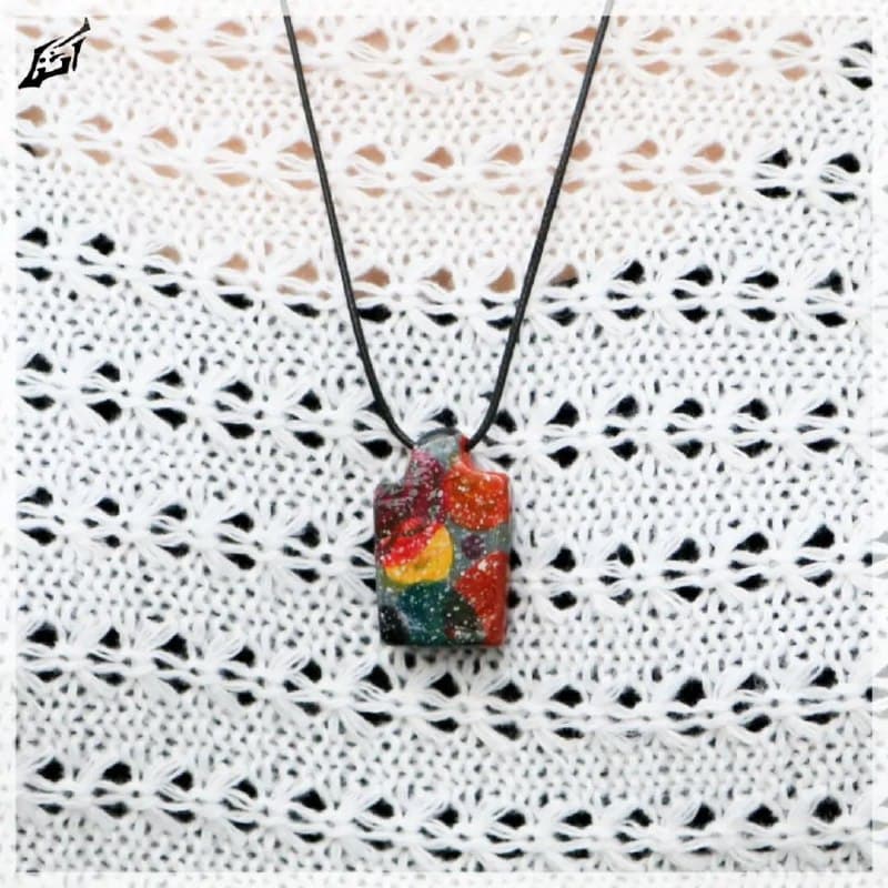 گردنبند سفالی دست ساز طرح رویا پرداز