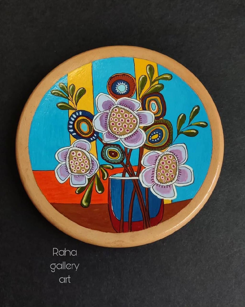 دیوارکوب سفالی دست ساز طرح گلدان گل مدرن