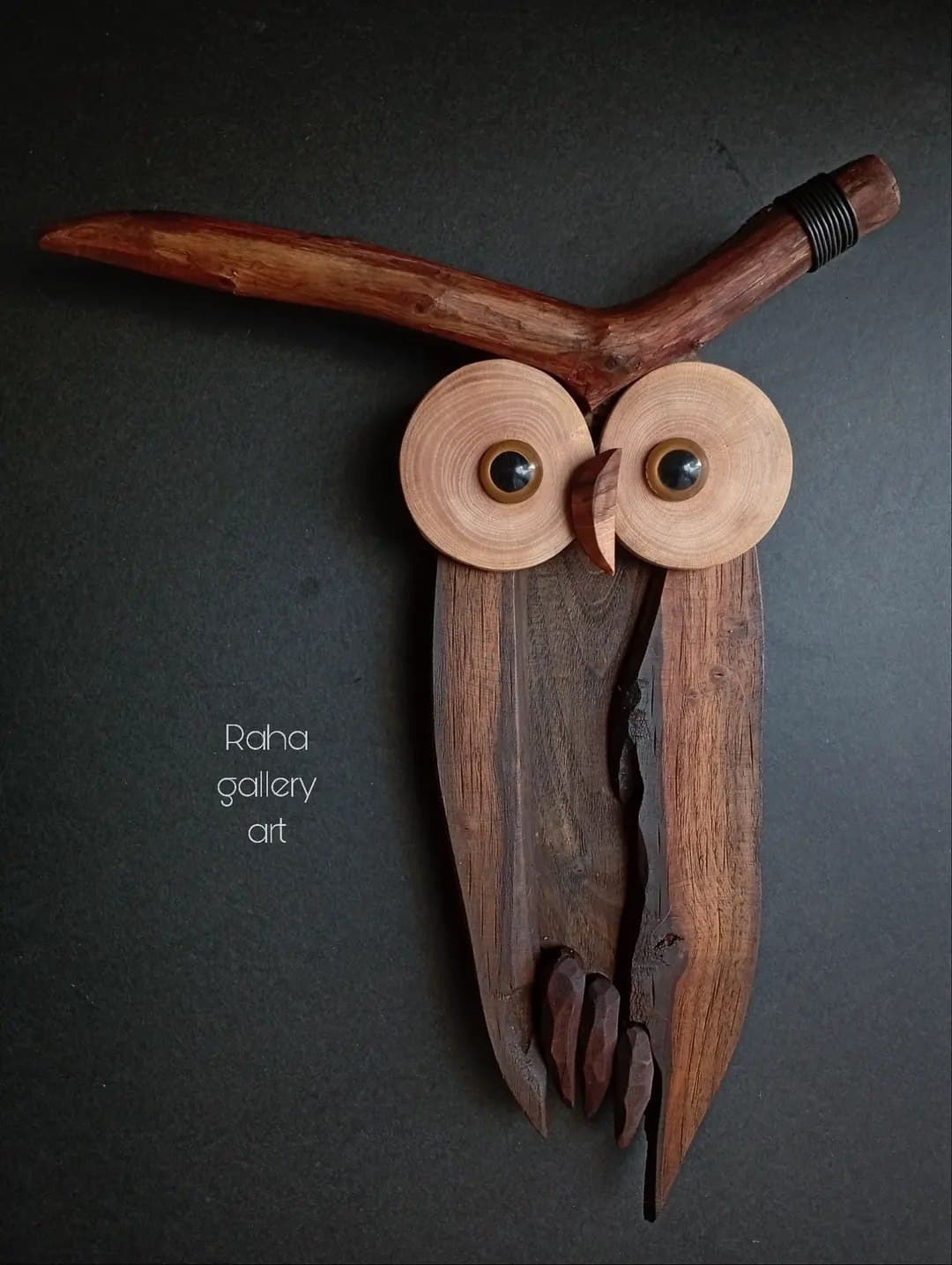 دیوارکوب چوبی دست ساز طرح جغد شاخدار