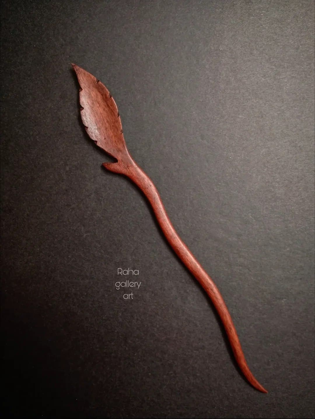 گیره مو چوبی دست ساز طرح برگ گردو