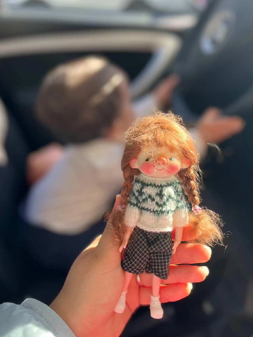 عروسک دست ساز توتو با موهای بافته شده