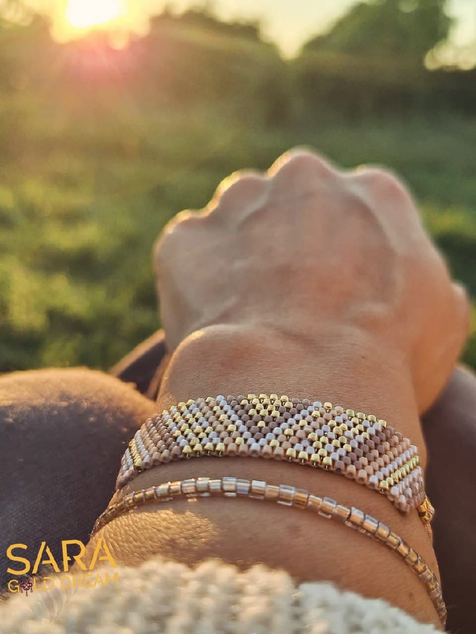 دستبند دستباف میوکی با طرح لوزی پاییزی