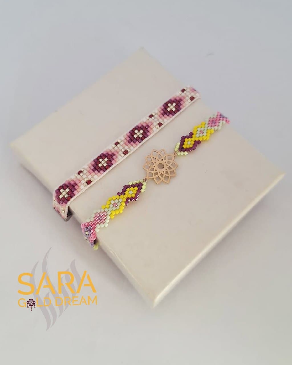 دستبند طلا و منجوق میوکی با طرح سنتی