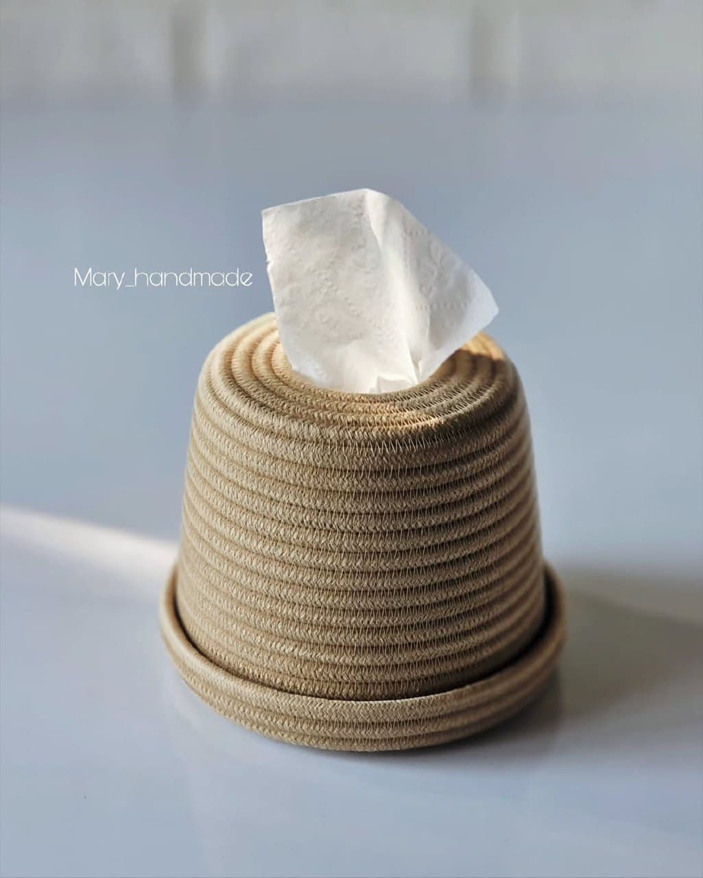 جا دستمالی حصیری رومیزی دستباف مدل گرد