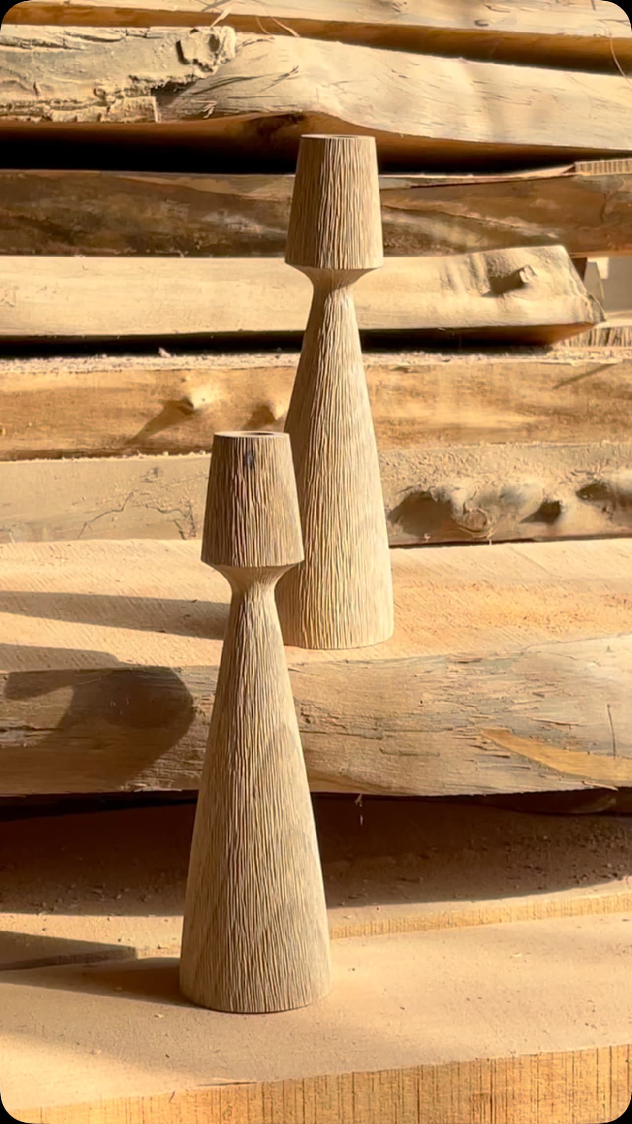 شمعدان چوبی خراطی شده