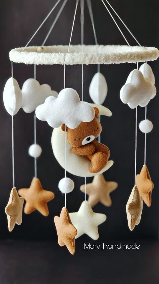 آویز موزیکال نمدی طرح خرس خوابالو