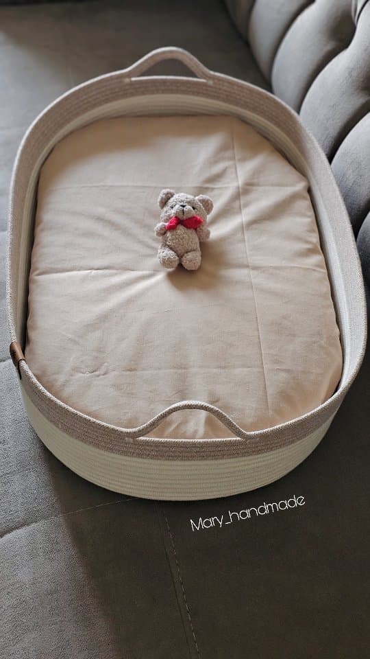 سبد تعویض پوشک قیطانی دست‌دوز