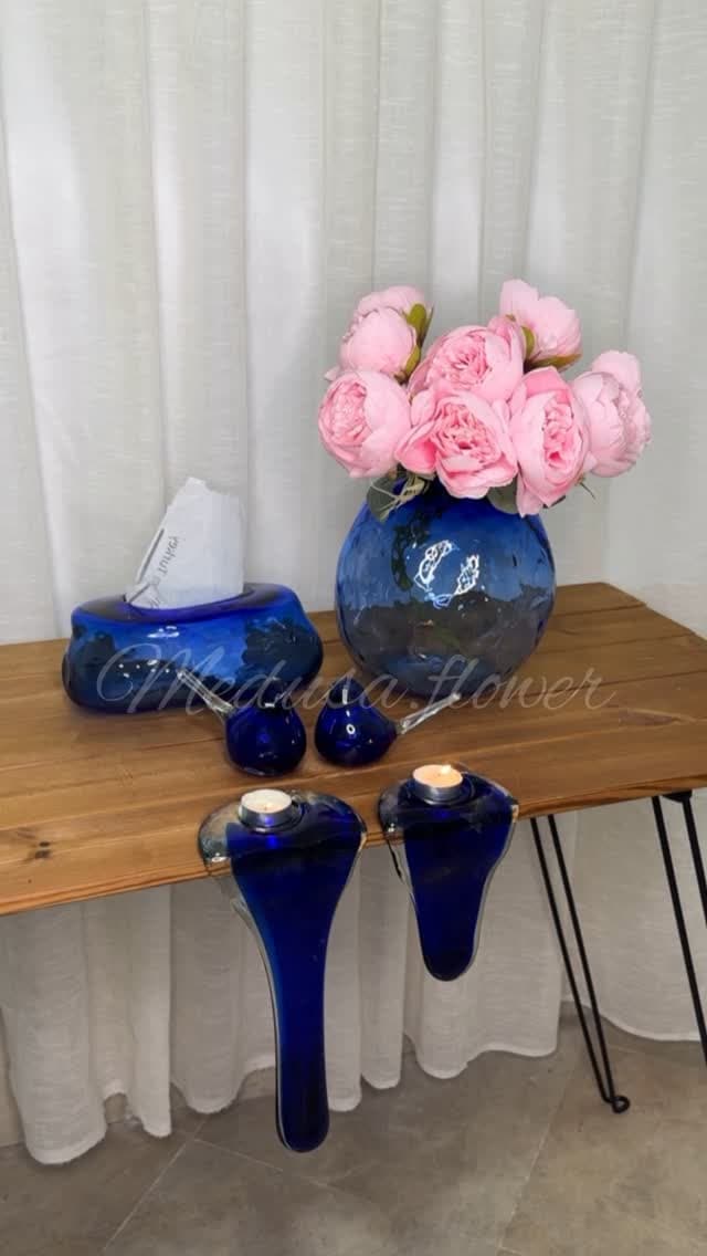 ست دکوری بلور دست ساز شامل گلدان، جادستمالی و جاشمعی