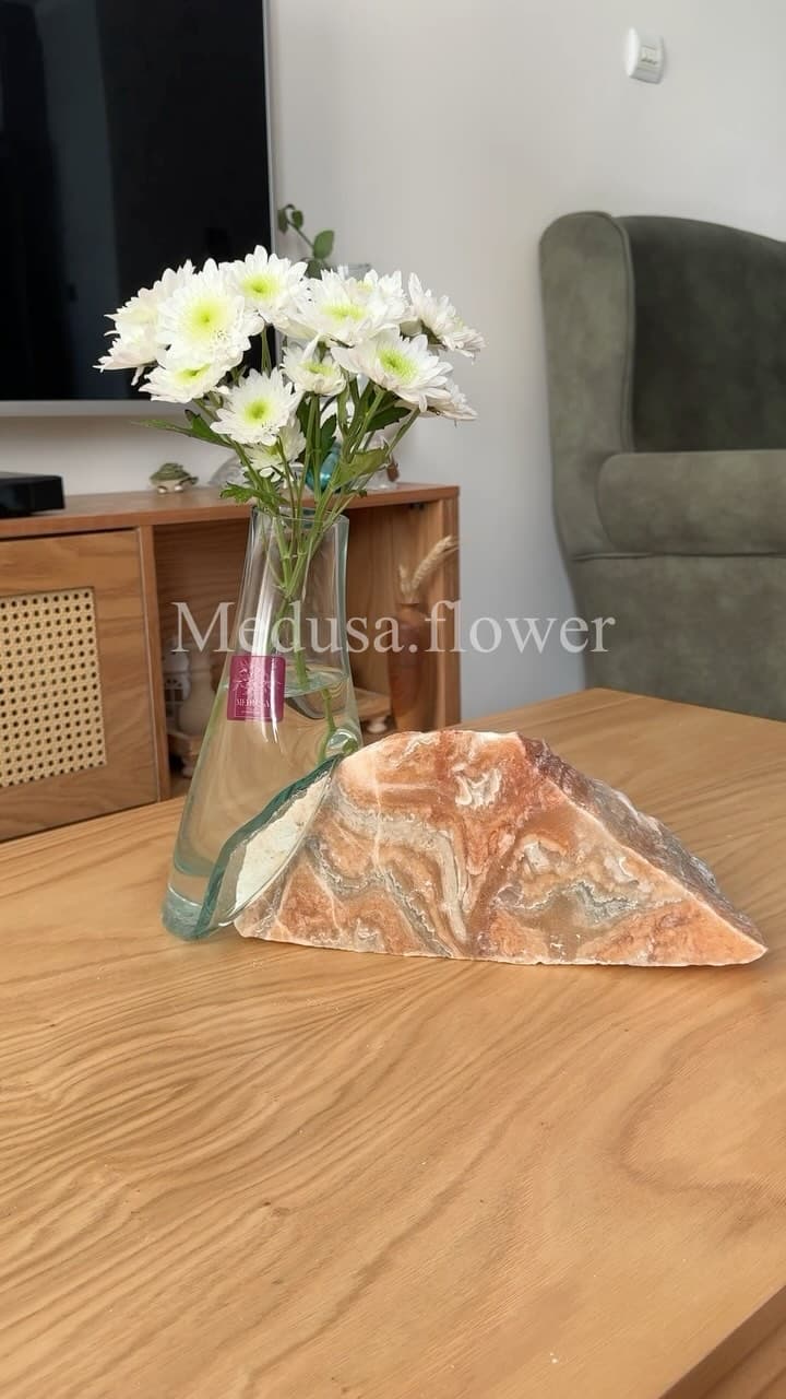 گلدان دکوری ترکیبی سنگ نمک و شیشه